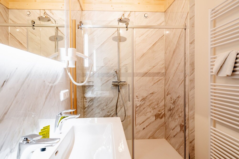 Photo of Bathroom in Jenig