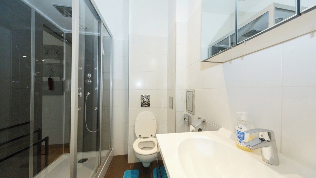 Photo of Bathroom in Funfhaus