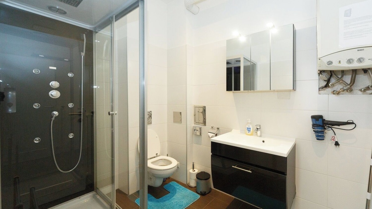 Photo of Bathroom in Funfhaus