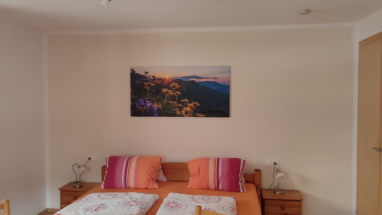 Photo of Bedroom in Emberg