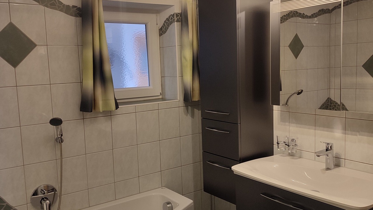 Photo of Bathroom in Emberg