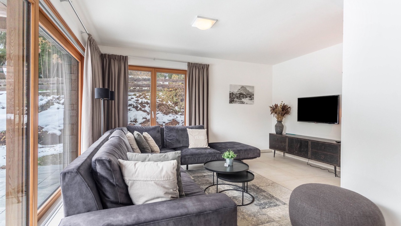 Photo of Livingroom in Rain