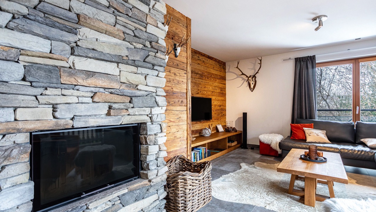 Photo of Livingroom in Rain