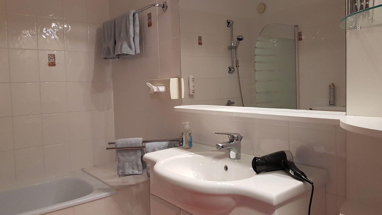 Photo of Bathroom in Strobl
