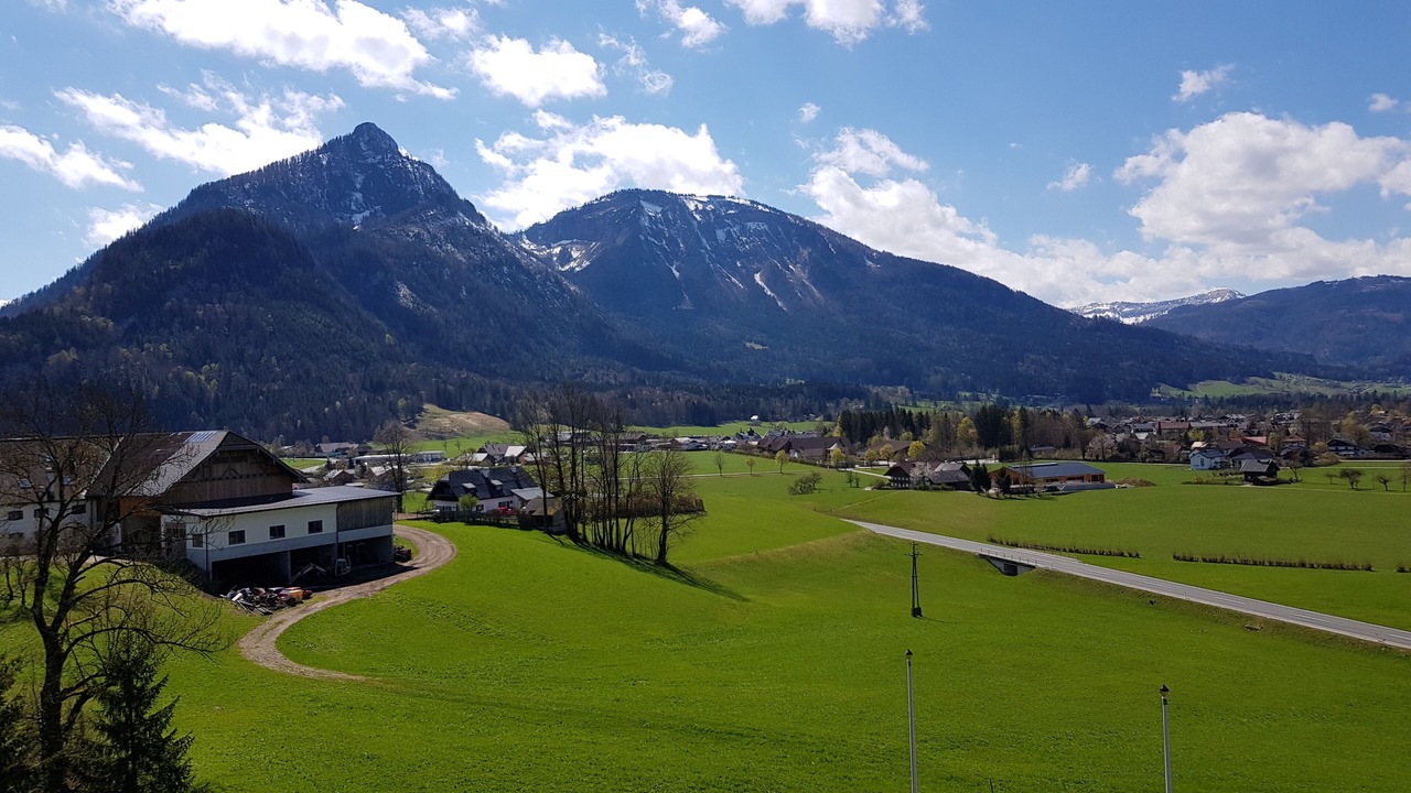 Photo of Others in Strobl
