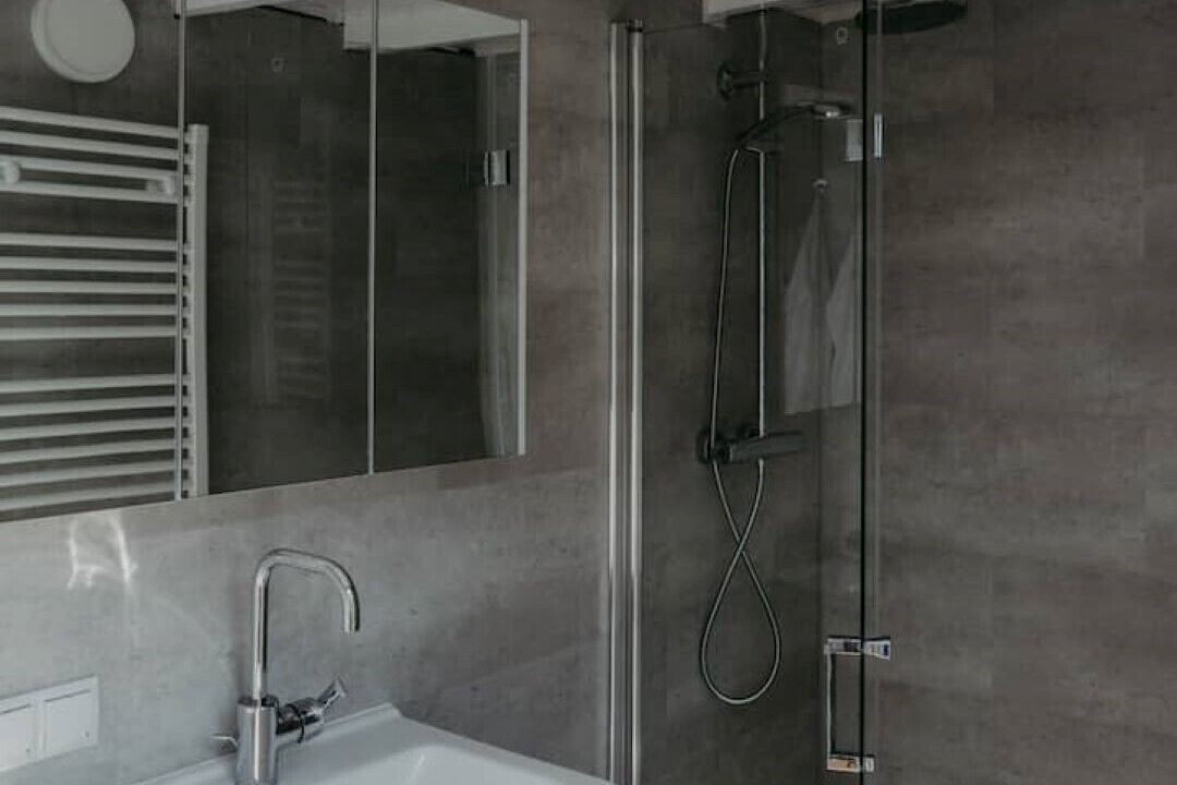 Photo of Bathroom in Rust