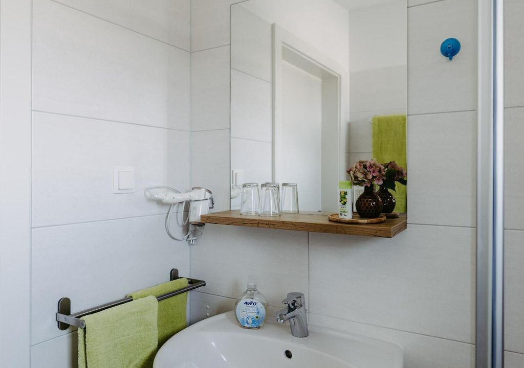 Photo of Bathroom in Rust