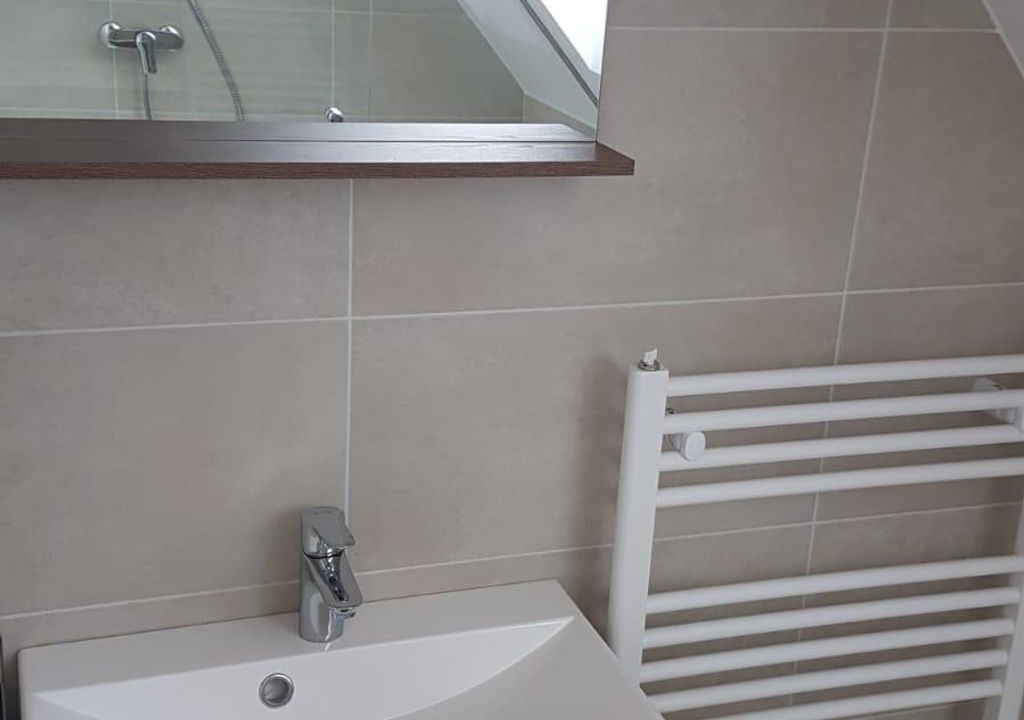 Photo of Bathroom in Rust