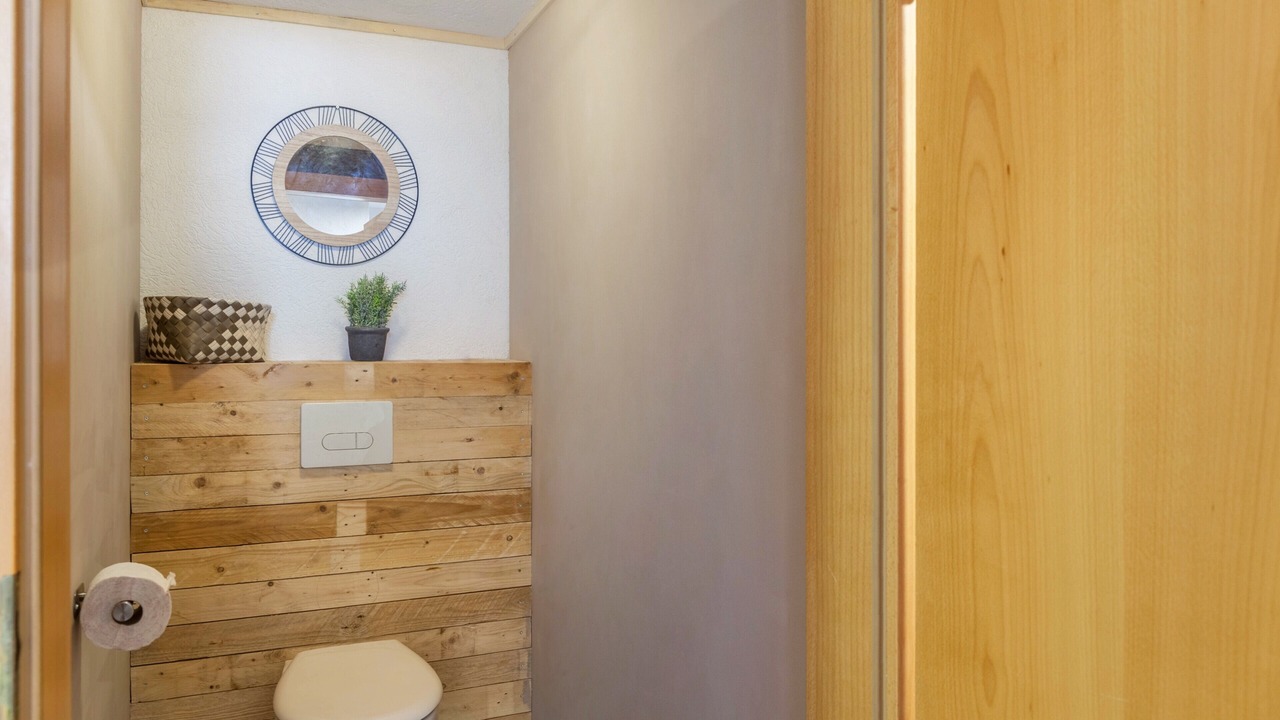 Photo of Bathroom in Stall