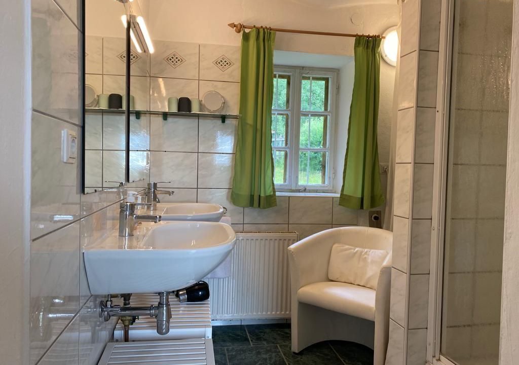 Photo of Bathroom in Gnas