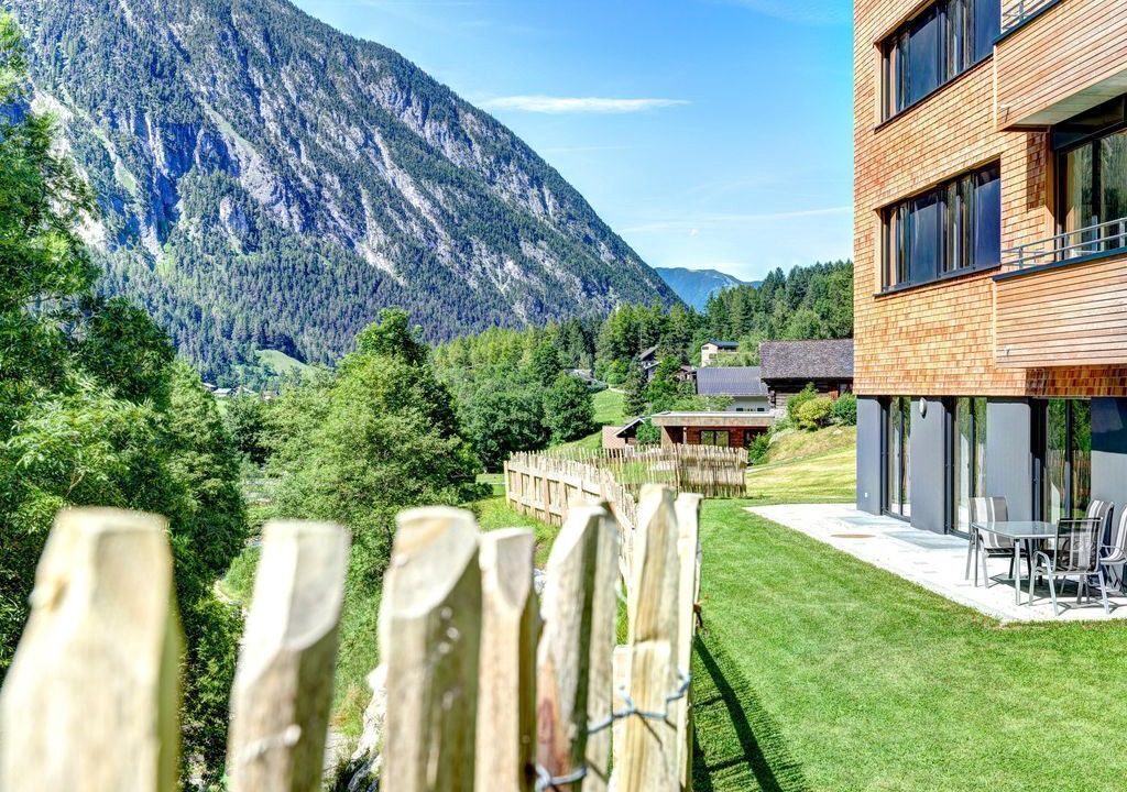 Photo of Patio Balcony in Brand