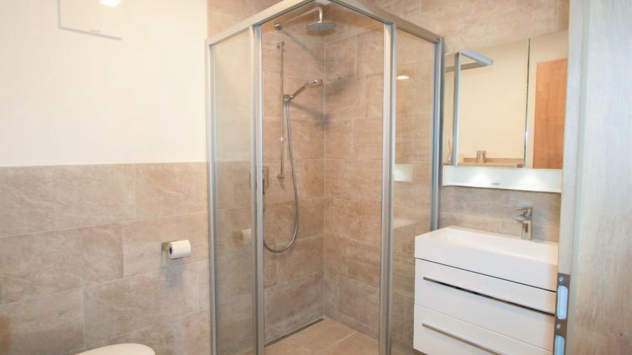 Photo of Bathroom in Emberg