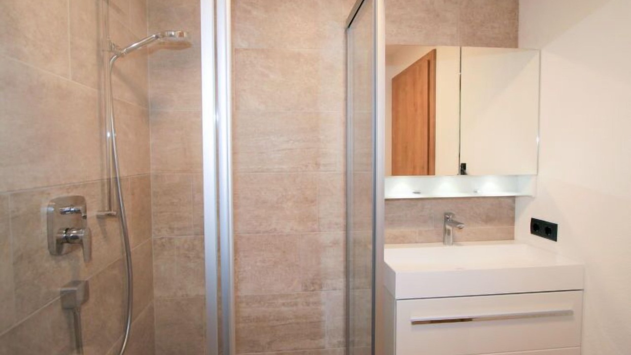 Photo of Bathroom in Emberg