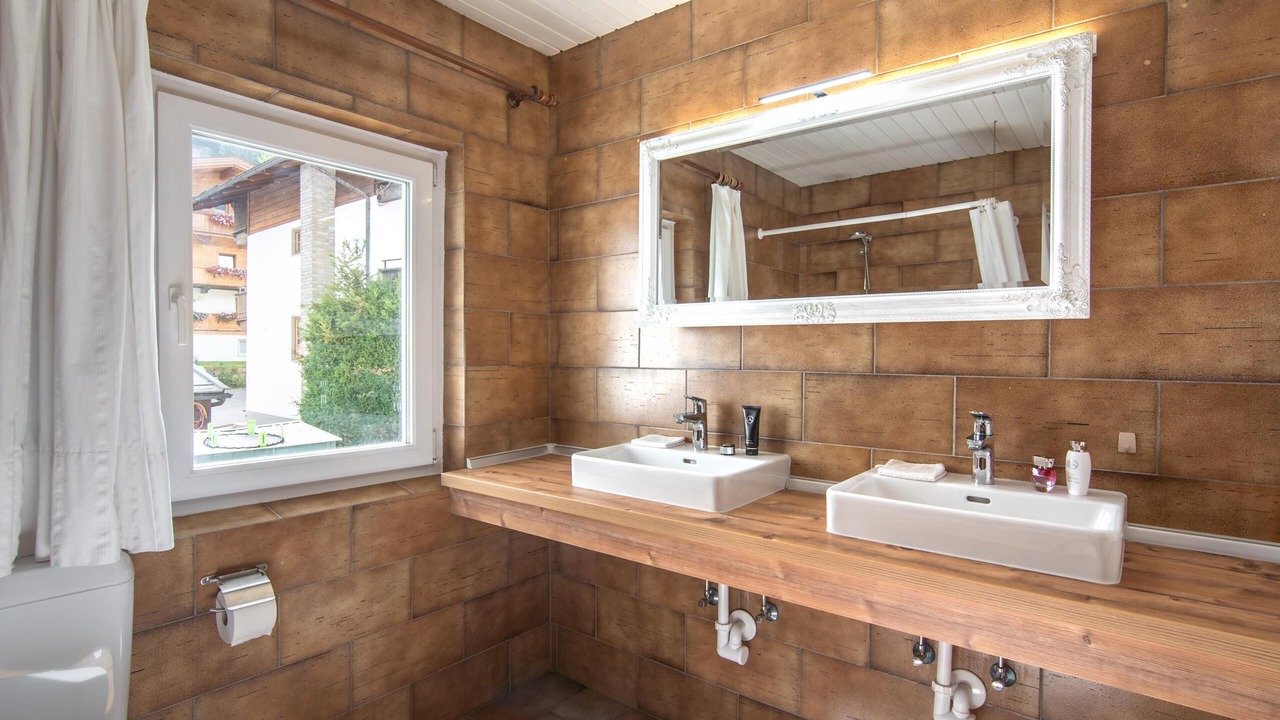 Photo of Bathroom in Mayrhofen