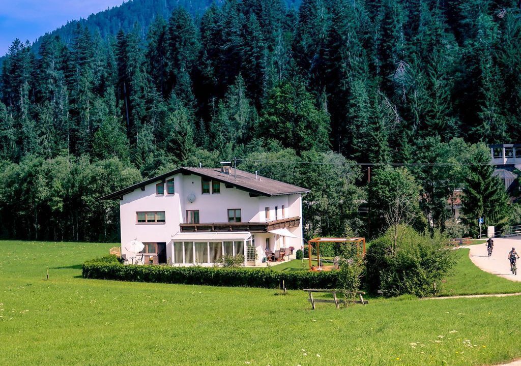 Photo of Outdoor in Soell