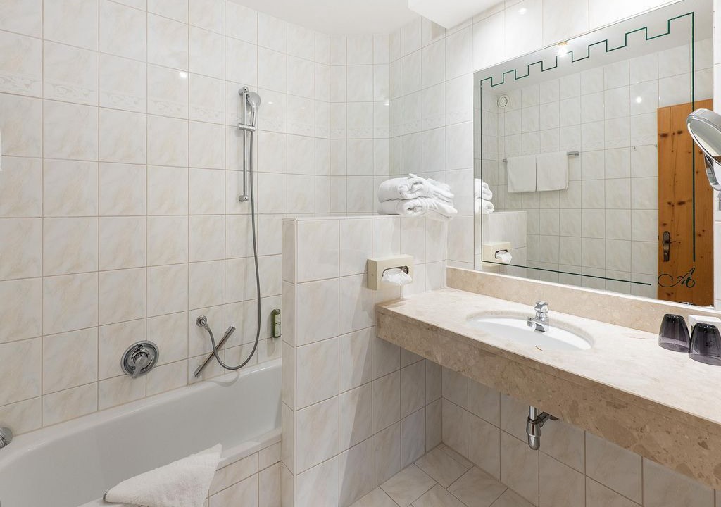 Photo of Bathroom in Soell
