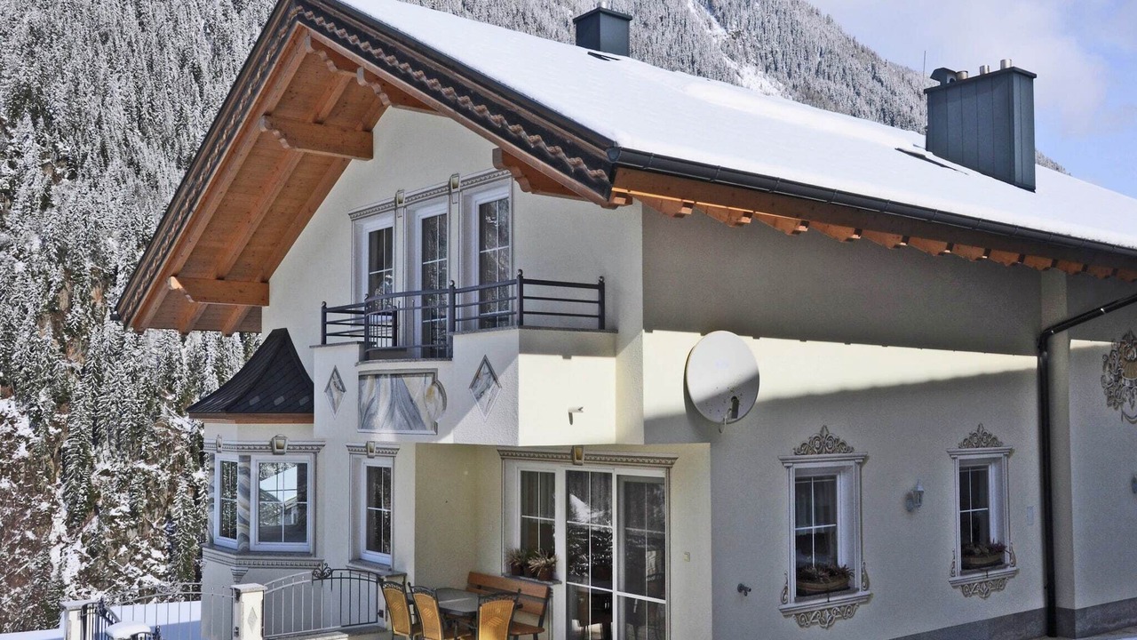 Photo of Outdoor in See