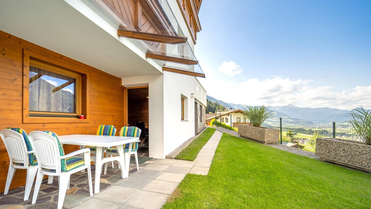 Photo of Patio Balcony in Emberg