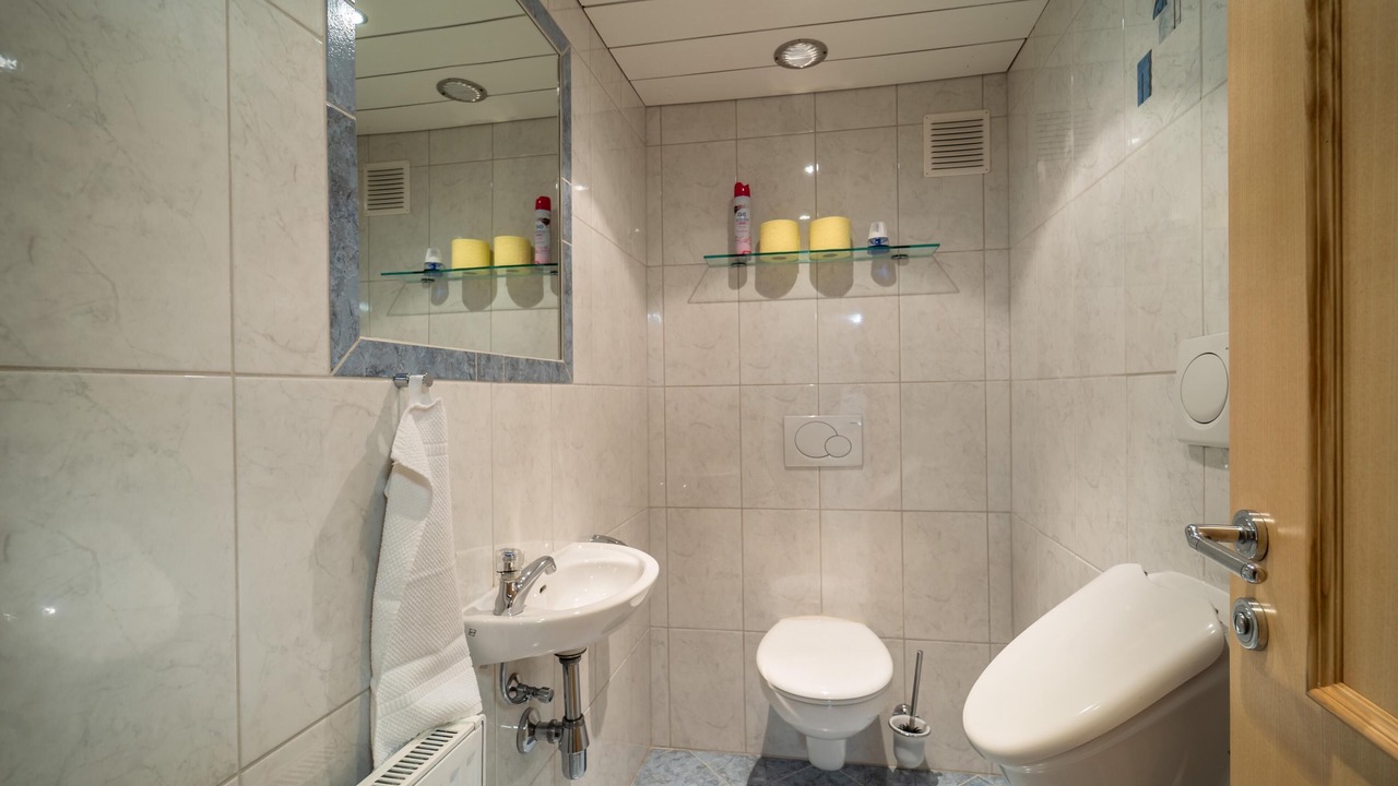 Photo of Bathroom in Emberg