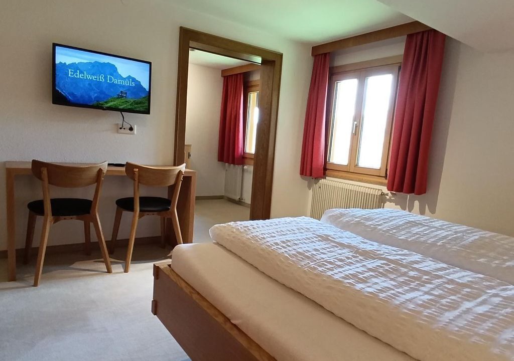 Photo of Bedroom in Damuels