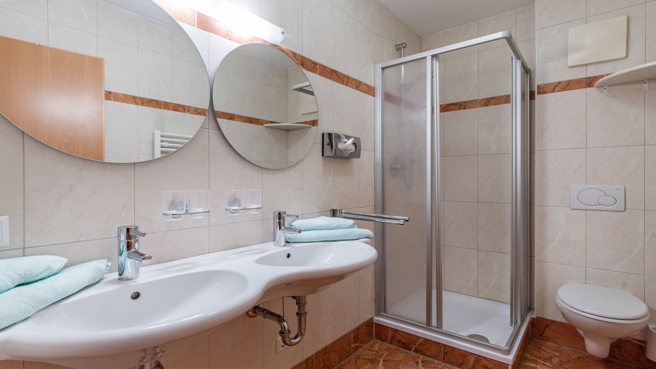 Photo of Bathroom in Stumm