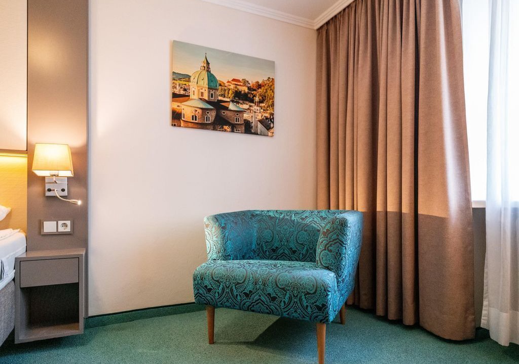 Photo of Bedroom in City Centre Salzburg