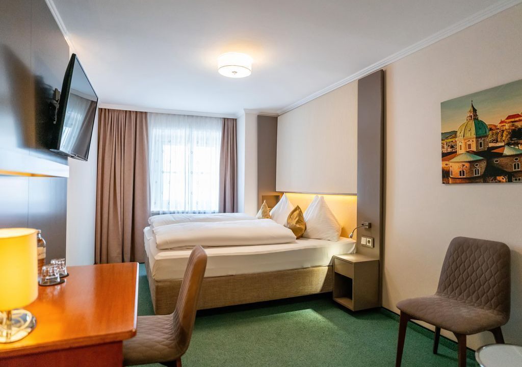 Photo of Bedroom in City Centre Salzburg