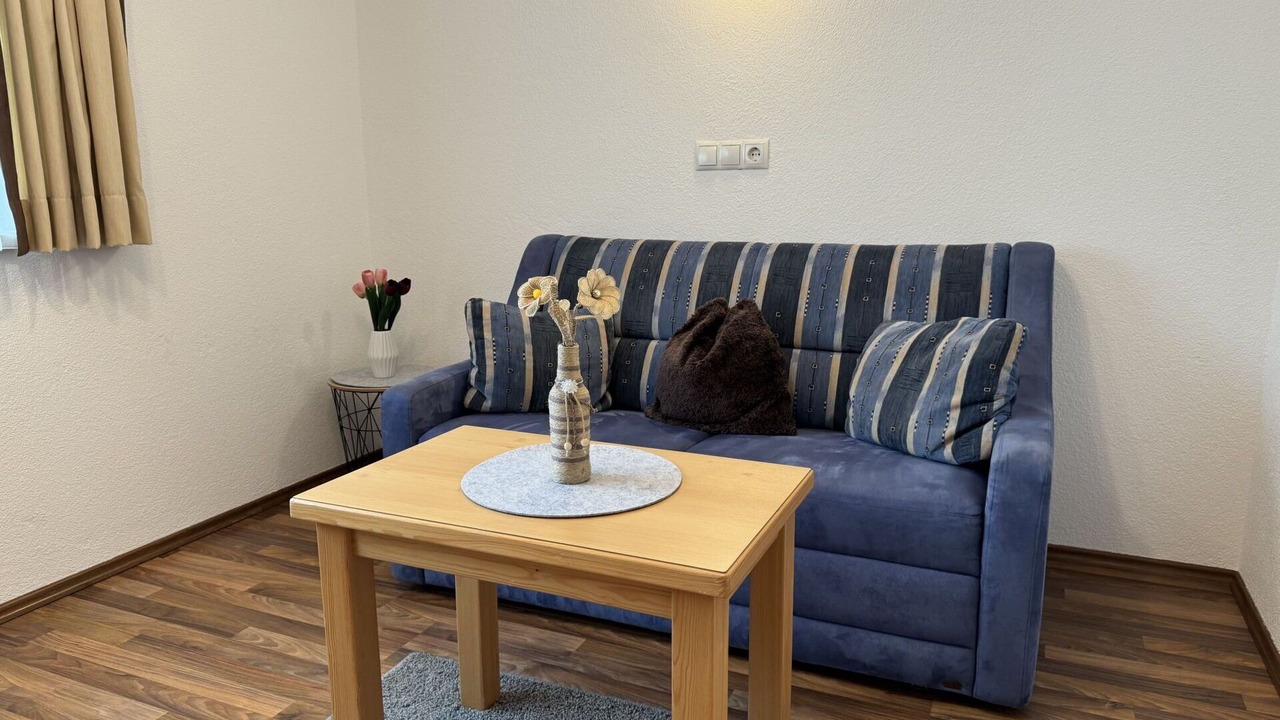 Photo of Others in See