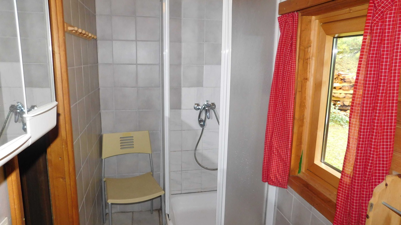 Photo of Bathroom in Krakauhintermuehlen