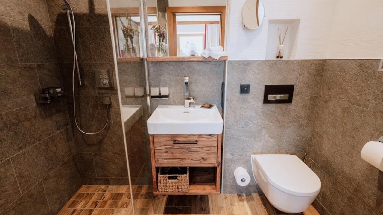 Photo of Bathroom in Schonbach