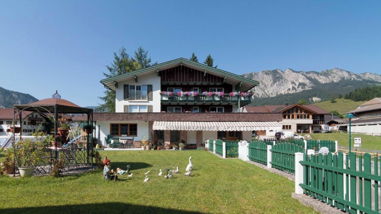 Photo of Outdoor in Graen