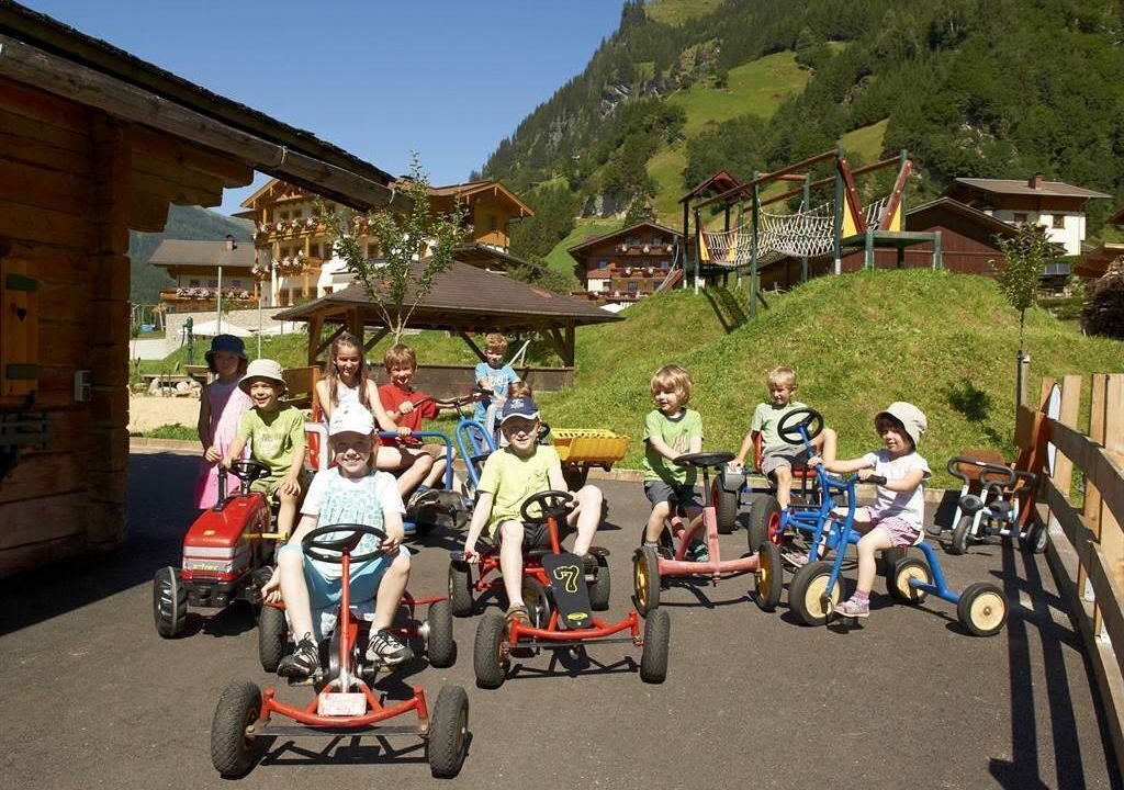 Photo of Others in Huettschlag