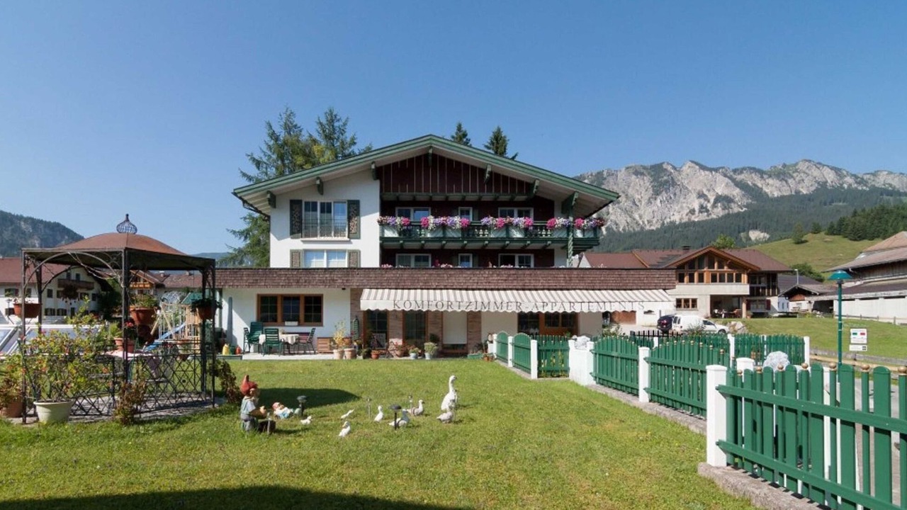 Photo of Outdoor in Graen