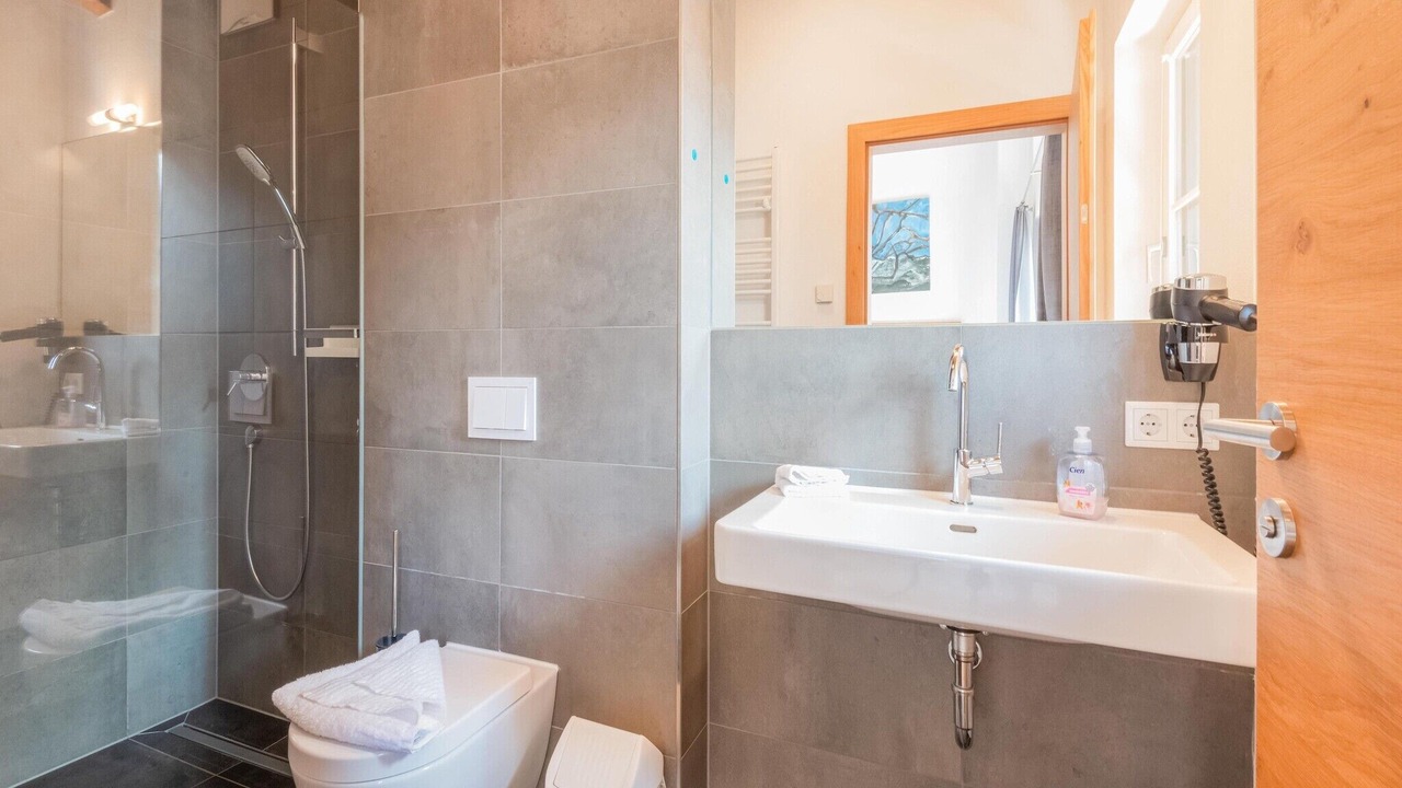 Photo of Bathroom in Lengdorf