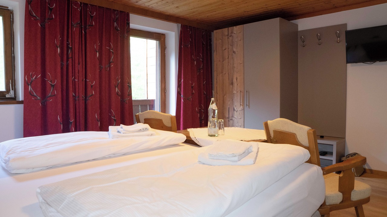 Photo of Bedroom in Unken