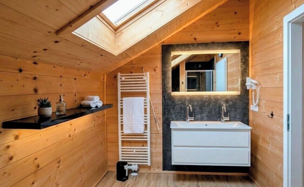 Photo of Bathroom in Jenig