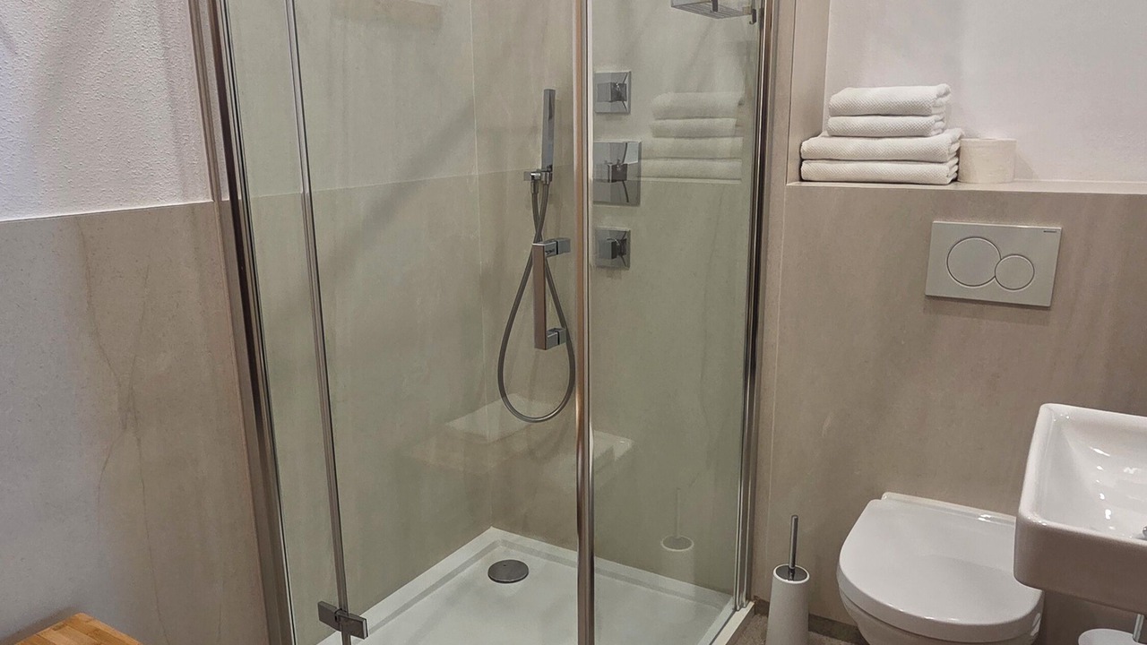 Photo of Bathroom in Lengdorf