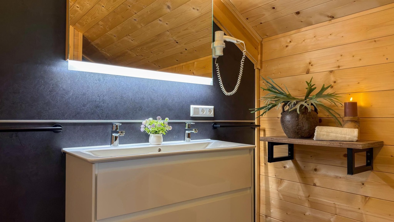 Photo of Bathroom in Jenig