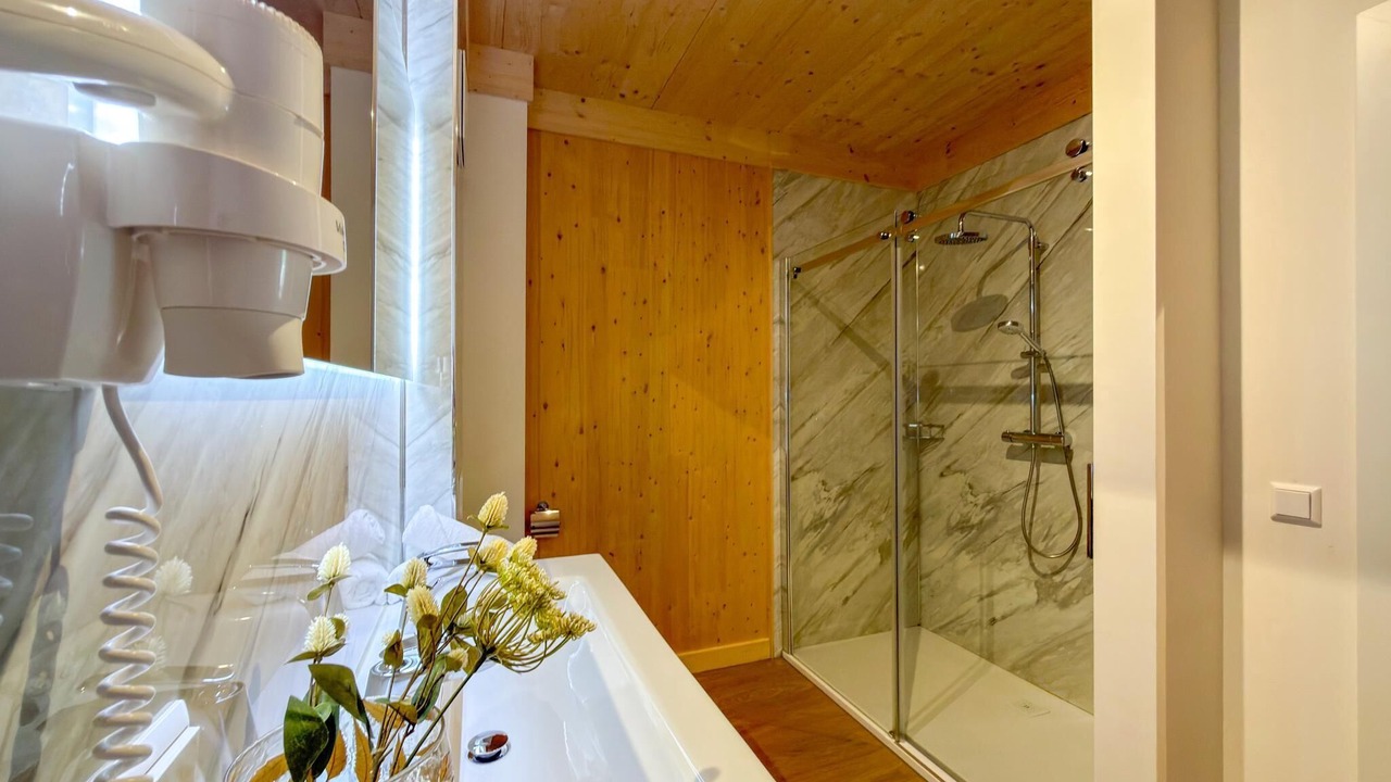 Photo of Bathroom in Jenig