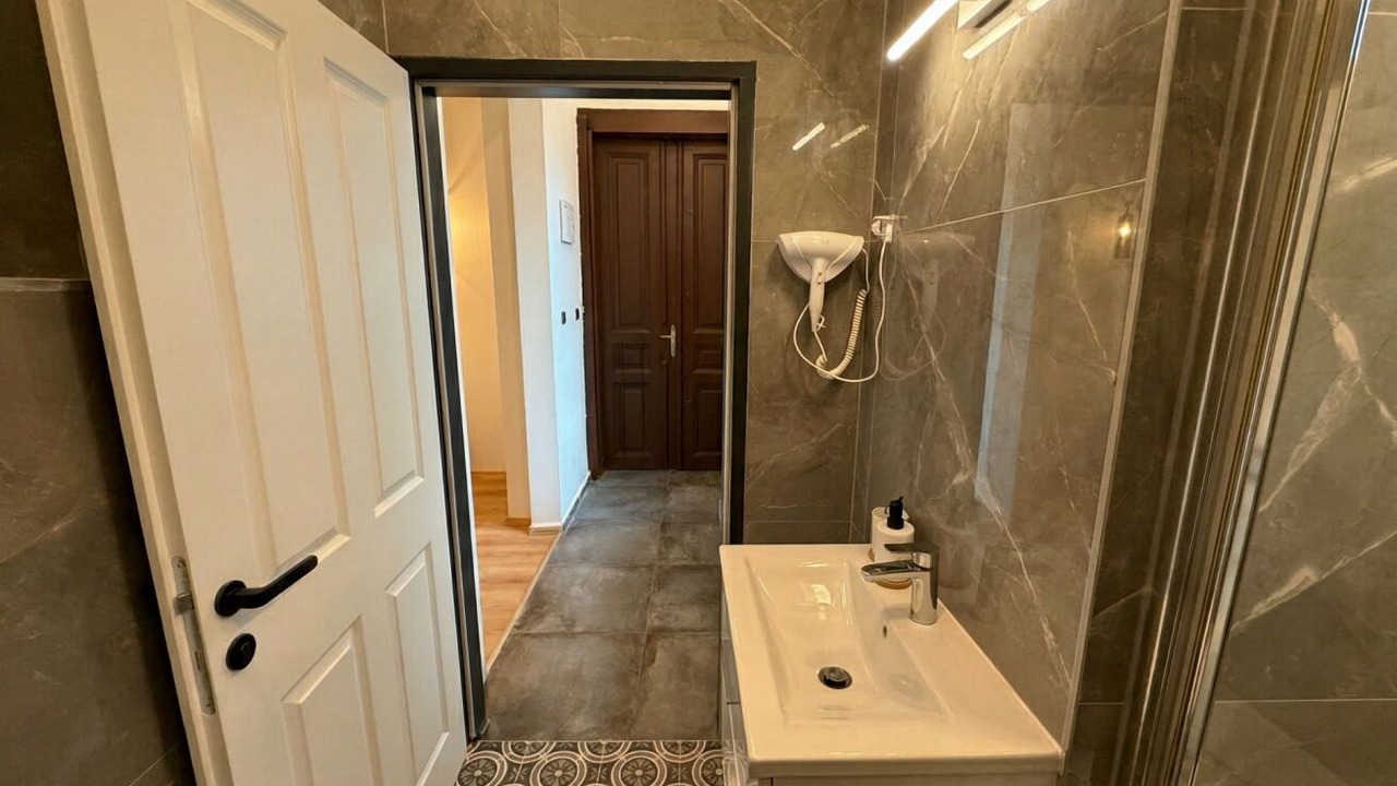 Photo of Bathroom in Neulerchenfeld
