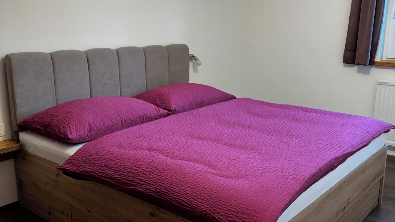 Photo of Bedroom in Thomatal