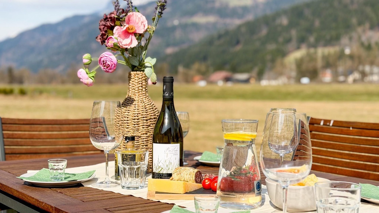 Photo of Outdoor in Jenig