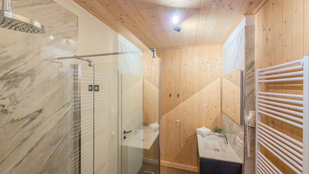 Photo of Bathroom in Jenig