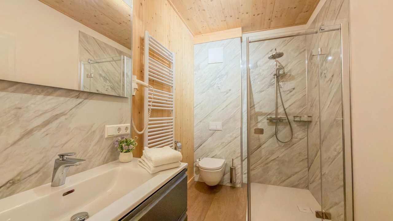 Photo of Bathroom in Jenig