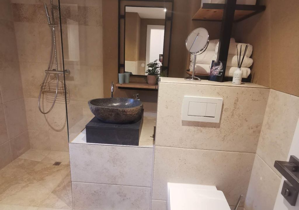 Photo of Bathroom in Buers