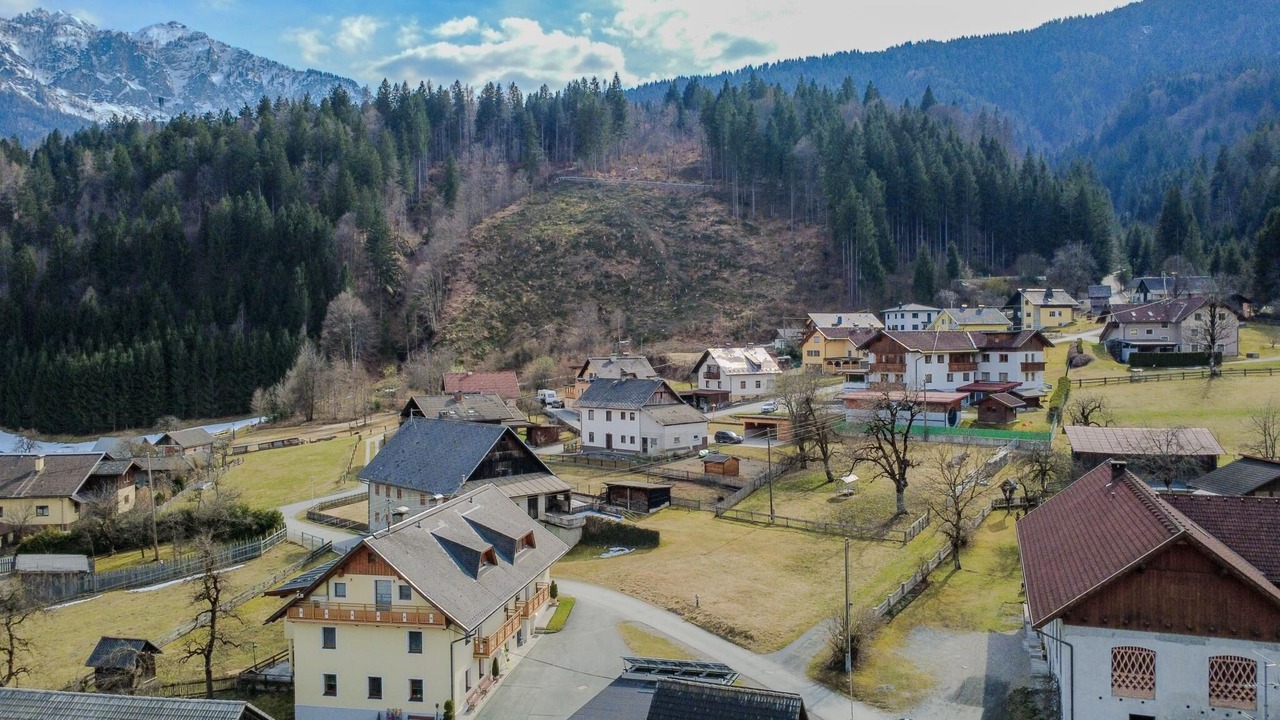 Photo of Others in Tropolach