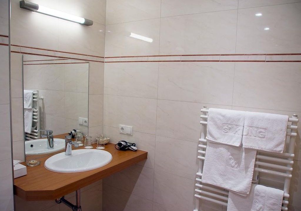 Photo of Bathroom in Marul