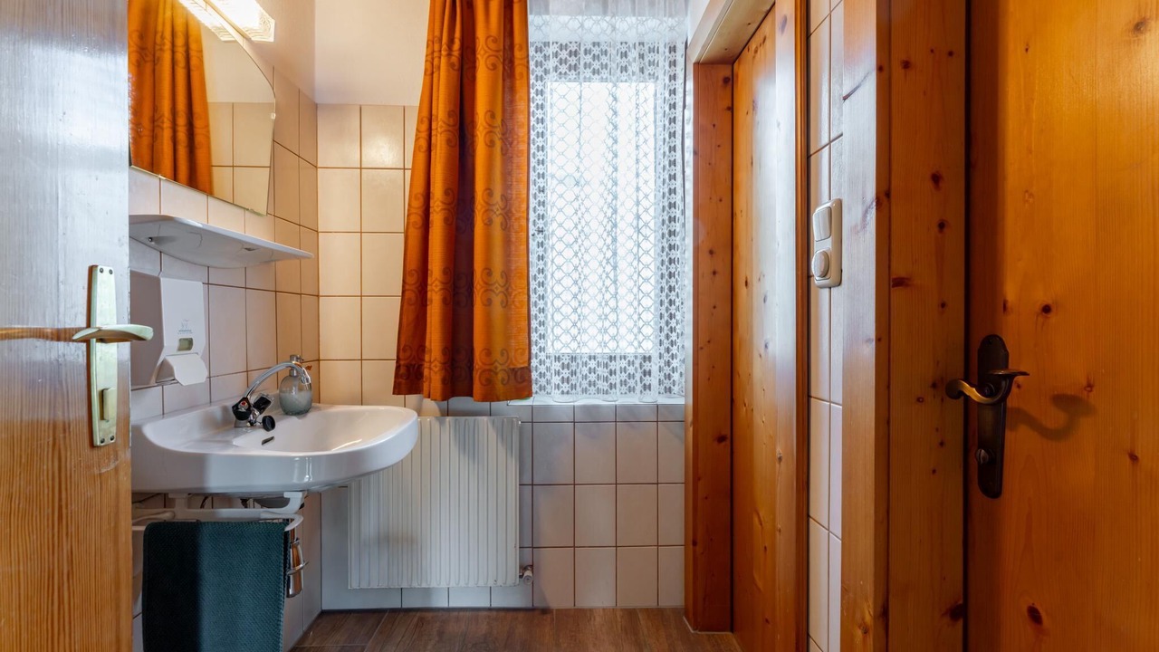 Photo of Bathroom in Lengdorf