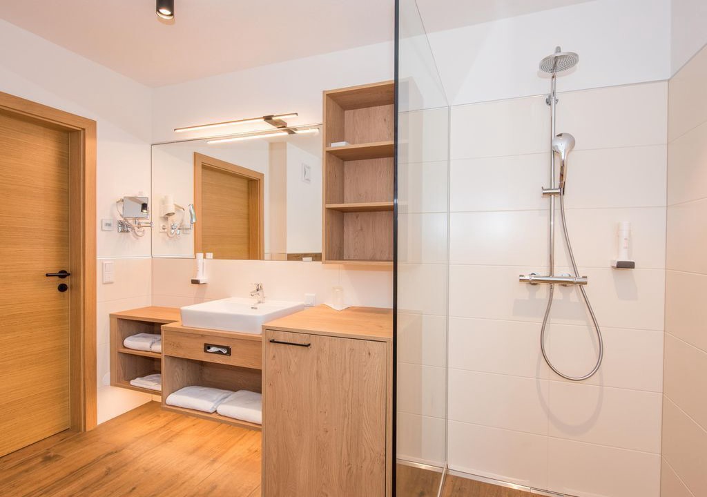 Photo of Bathroom in Poellau