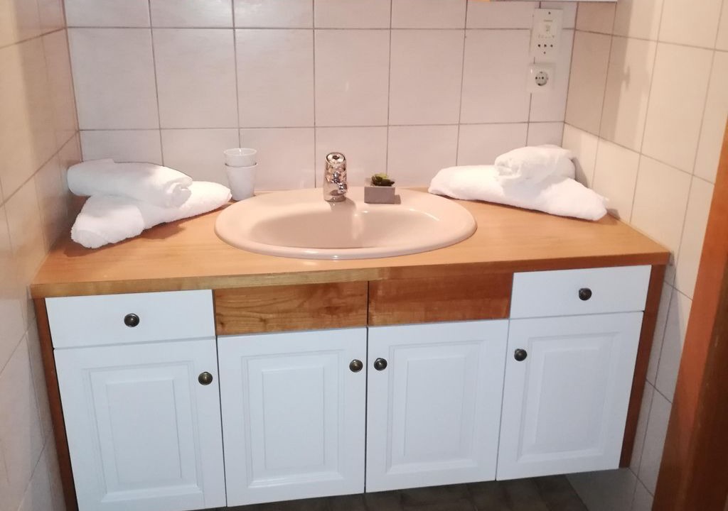 Photo of Bathroom in Passail
